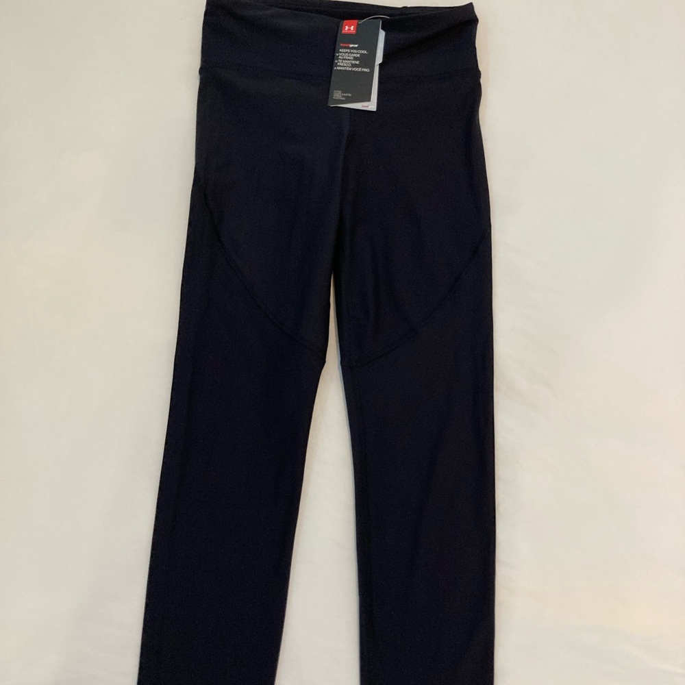 Under Armour 3/4 Size Small Crop Leggings
